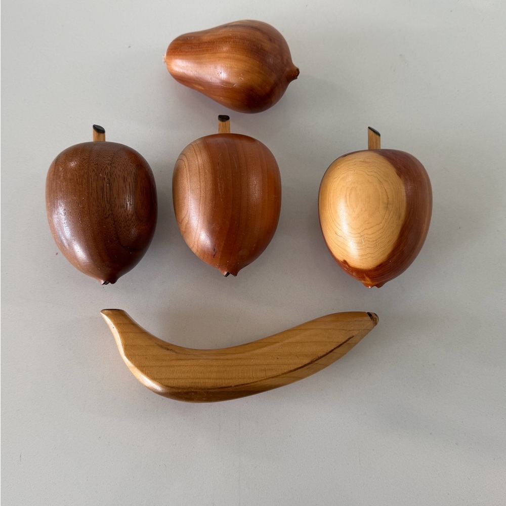 MCM Wood Fruit Set - Brown